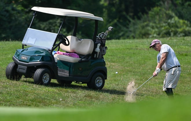 Tim Gillespie hits a shot during the finals in the Senior Championship division of the City Golf Tournament at Cascades Golf Course on Sunday, July 14, 2024.