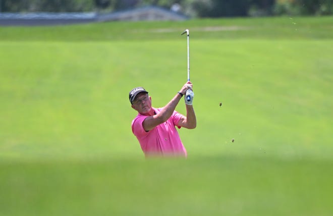 Charles Combs hits a shot during the finals in the Senior Championship division of the City Golf Tournament at Cascades Golf Course on Sunday, July 14, 2024.